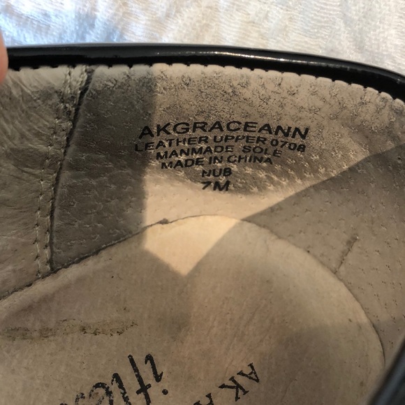 Anne Klein iflex black patent leather loafers - Picture 4 of 4